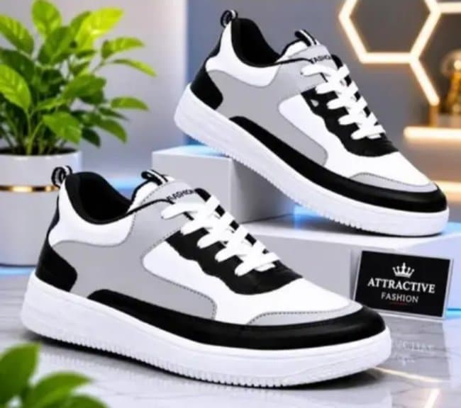 Fashionable men's sneaker shoes